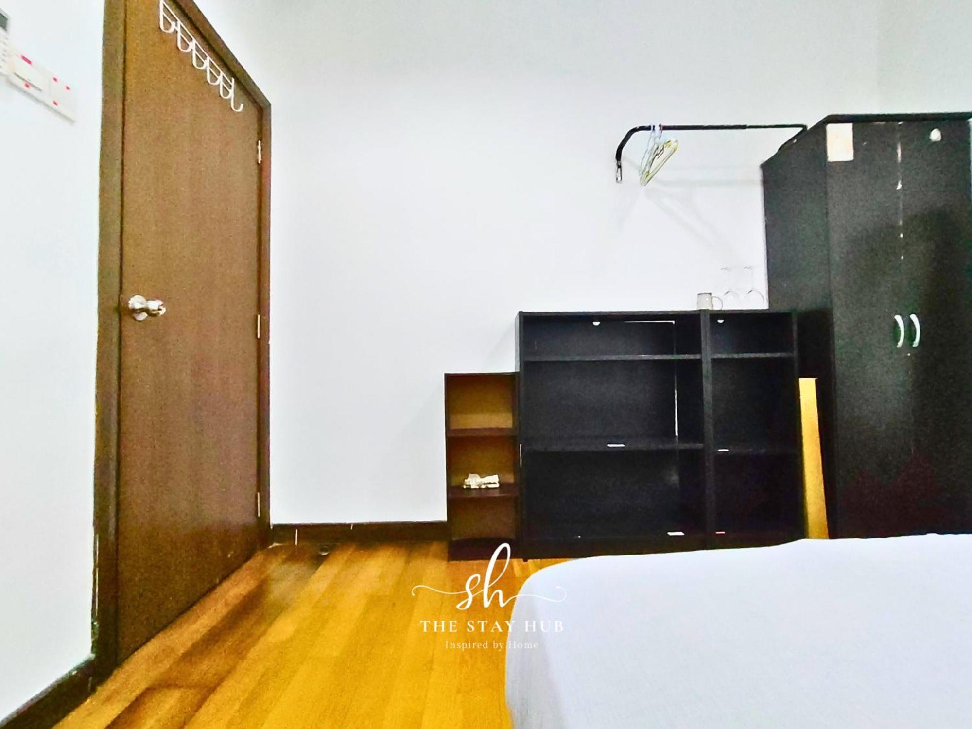 Regalia The Sky Pool Apartemen *
